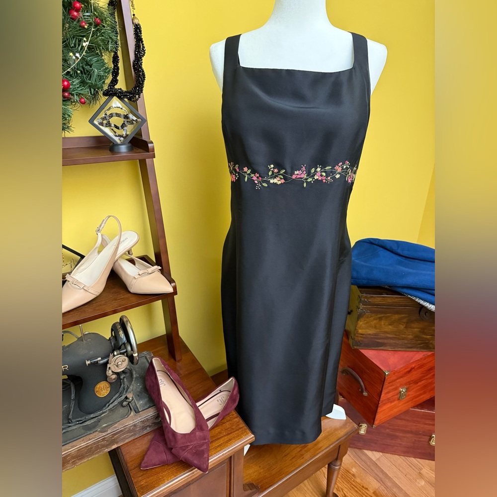 Beautifully Embroidered Ann Taylor Black Silk Sheath Dress